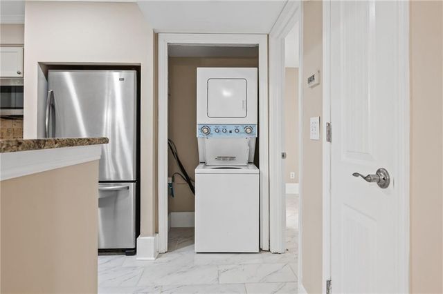 141 Amherst Place NW, Atlanta, GA 30327