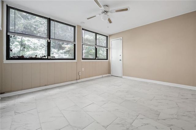 141 Amherst Place NW, Atlanta, GA 30327