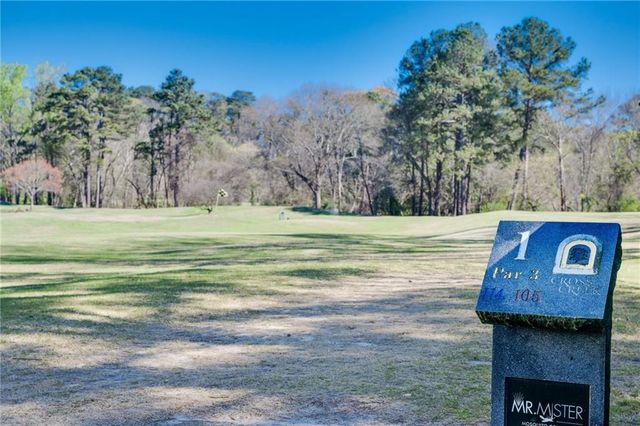 141 Amherst Place NW, Atlanta, GA 30327