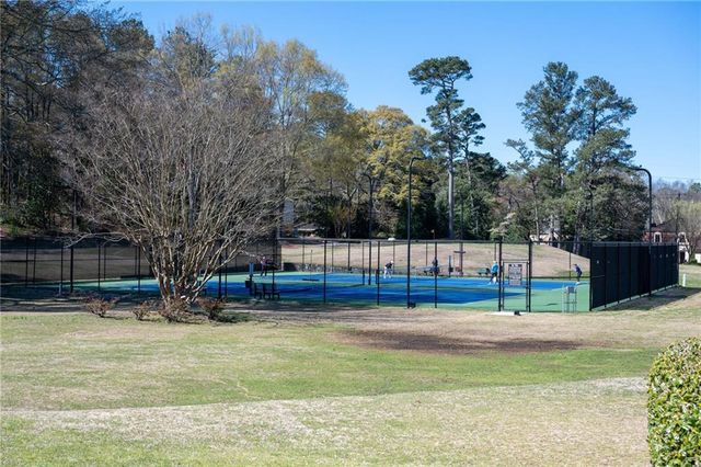 141 Amherst Place NW, Atlanta, GA 30327