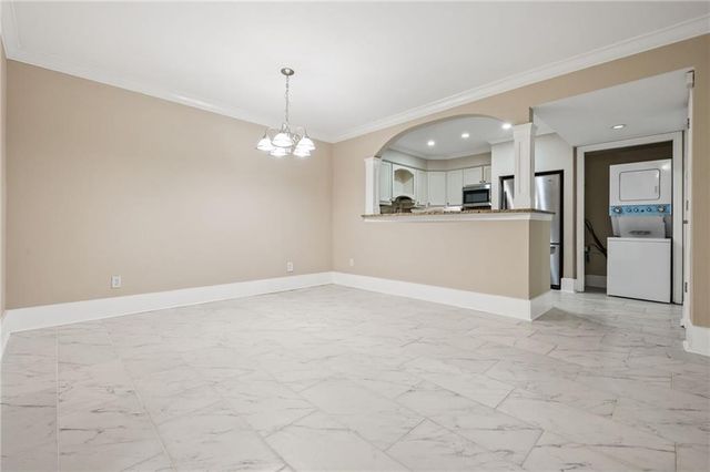 141 Amherst Place NW, Atlanta, GA 30327