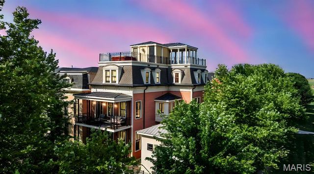 3520 Galt House Drive, St Charles, MO 63301