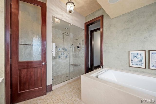 3520 Galt House Drive, St Charles, MO 63301