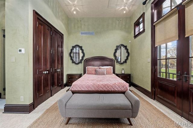 3520 Galt House Drive, St Charles, MO 63301