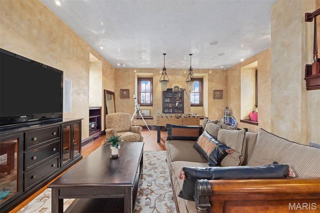 3520 Galt House Drive, St Charles, MO 63301