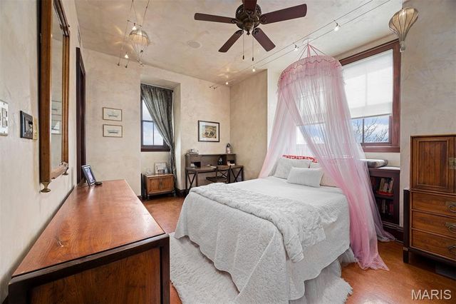 3520 Galt House Drive, St Charles, MO 63301