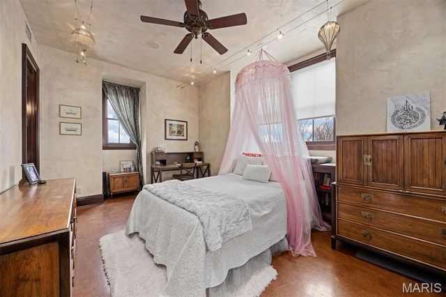 3520 Galt House Drive, St Charles, MO 63301