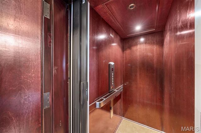 3520 Galt House Drive, St Charles, MO 63301