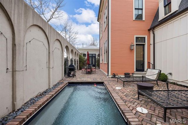 3520 Galt House Drive, St Charles, MO 63301