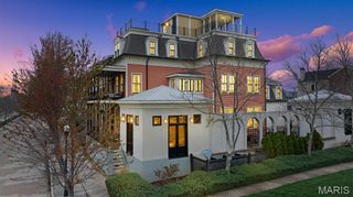 3520 Galt House Drive, St Charles, MO 63301