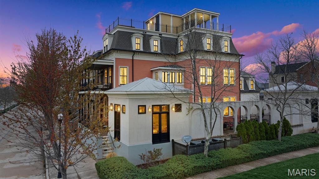 3520 Galt House Drive, St Charles, MO 63301