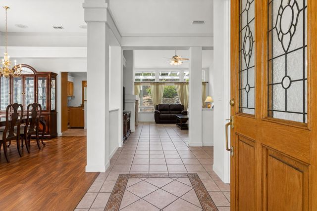119 Darrington Dr, Folsom, CA 95630