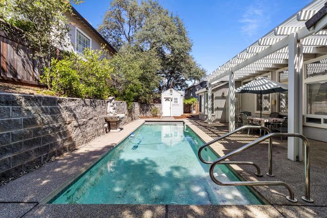 119 Darrington Dr, Folsom, CA 95630