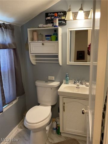 19409 Cherokee Avenue, Cleveland, OH 44119