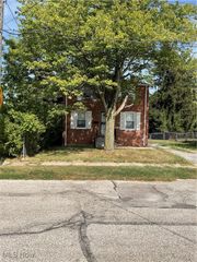19409 Cherokee Avenue, Cleveland, OH 44119
