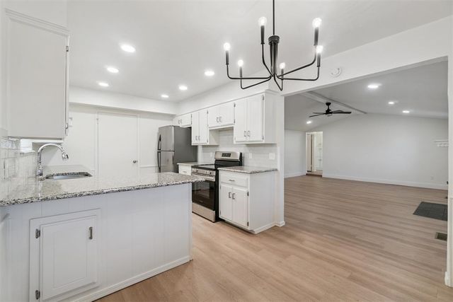 1033 Mabel C Fry Boulevard, Yukon, OK 73099