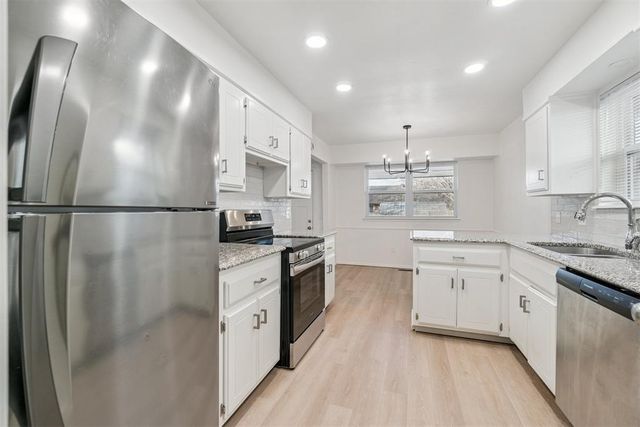 1033 Mabel C Fry Boulevard, Yukon, OK 73099