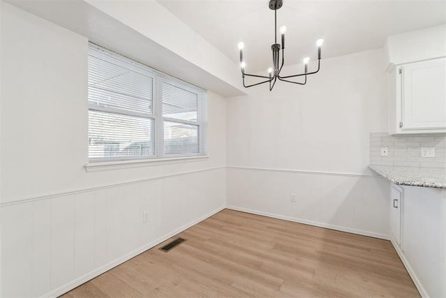 1033 Mabel C Fry Boulevard, Yukon, OK 73099