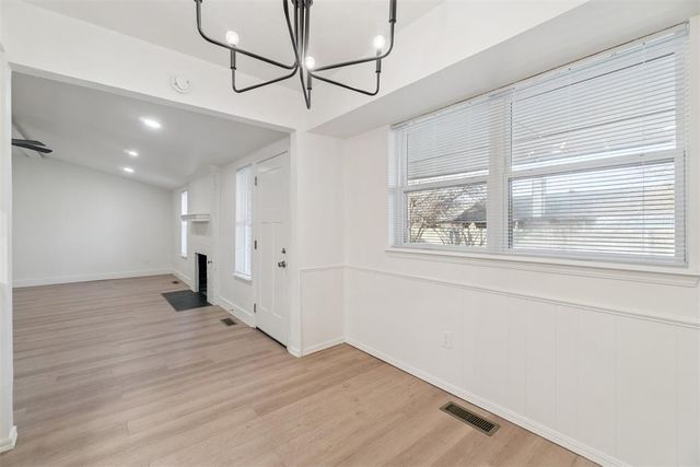 1033 Mabel C Fry Boulevard, Yukon, OK 73099