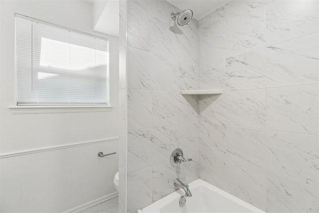 1033 Mabel C Fry Boulevard, Yukon, OK 73099