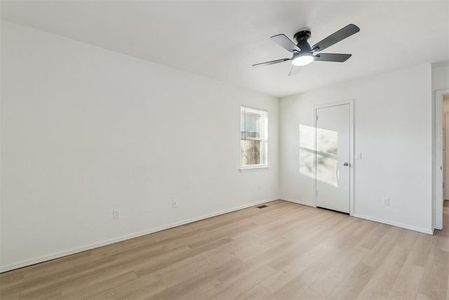 1033 Mabel C Fry Boulevard, Yukon, OK 73099