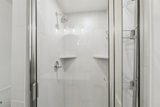 1033 Mabel C Fry Boulevard, Yukon, OK 73099