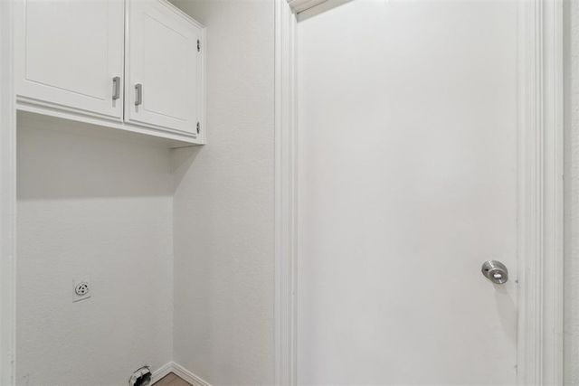 1033 Mabel C Fry Boulevard, Yukon, OK 73099