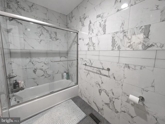3300 PIETRO WAY, Philadelphia, PA 19145