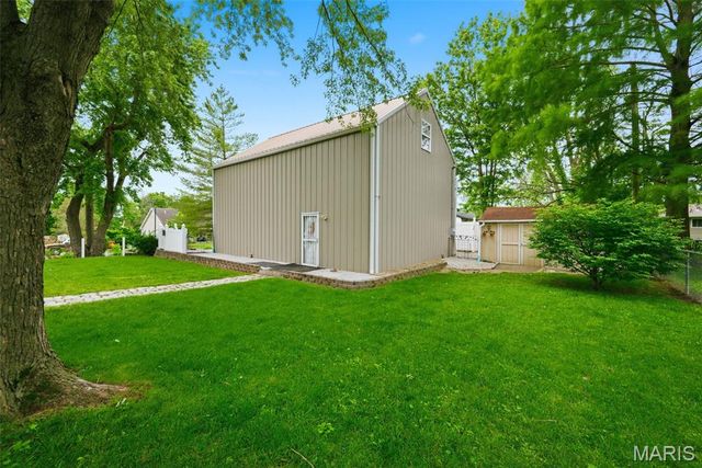 11 S Meadow Drive, O'fallon, MO 63366
