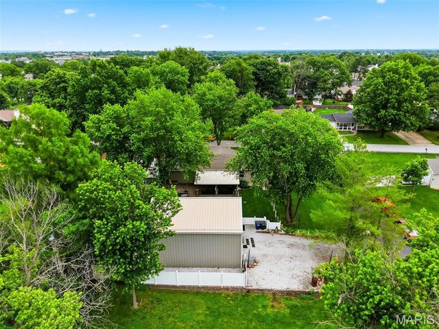 11 S Meadow Drive, O'fallon, MO 63366