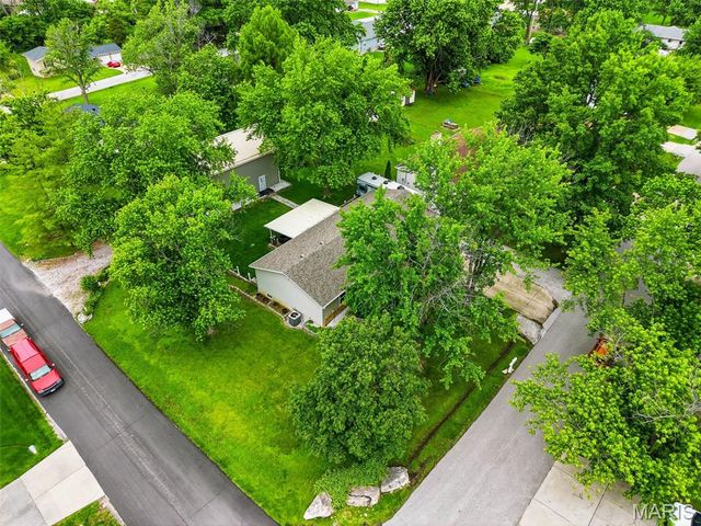 11 S Meadow Drive, O'fallon, MO 63366