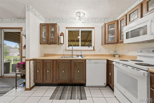 11 S Meadow Drive, O'fallon, MO 63366