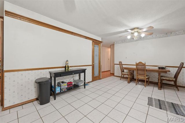 11 S Meadow Drive, O'fallon, MO 63366