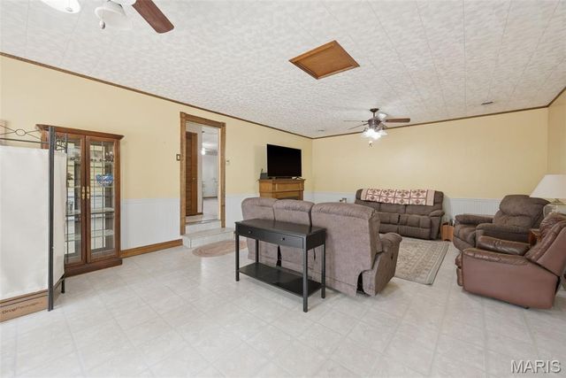 11 S Meadow Drive, O'fallon, MO 63366