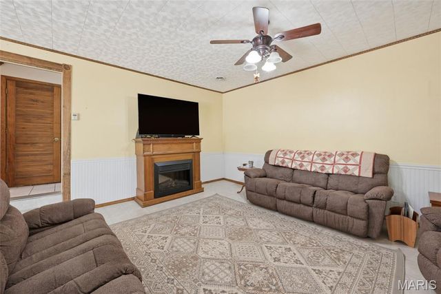 11 S Meadow Drive, O'fallon, MO 63366