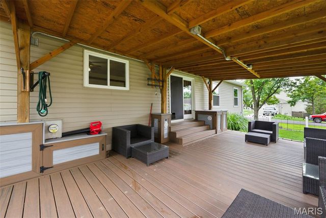11 S Meadow Drive, O'fallon, MO 63366