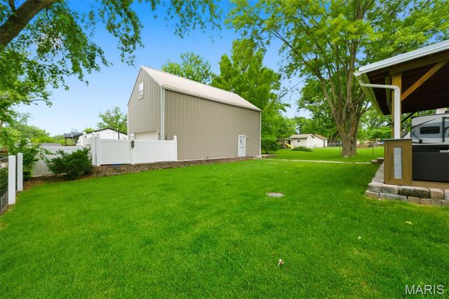 11 S Meadow Drive, O'fallon, MO 63366