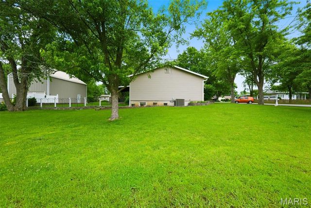 11 S Meadow Drive, O'fallon, MO 63366