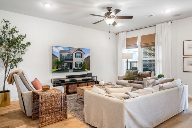 313 Kennewick Drive, Garland, TX 75044