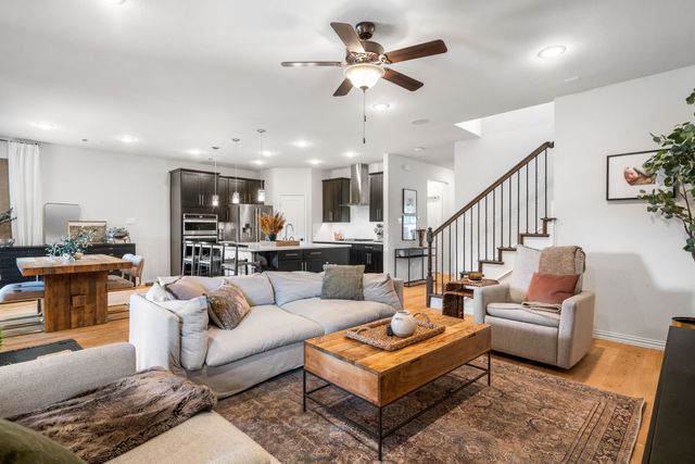 313 Kennewick Drive, Garland, TX 75044