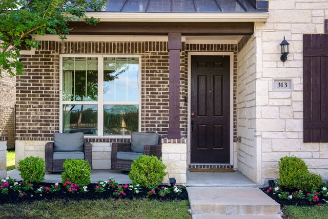 313 Kennewick Drive, Garland, TX 75044