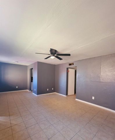 7301 Jensen 32, Houston, TX 77093