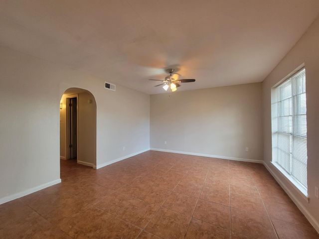 7301 Jensen 32, Houston, TX 77093