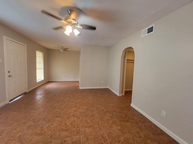 7301 Jensen 32, Houston, TX 77093