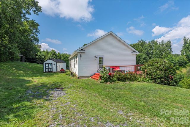 34 Joy Hughes Lane, Leicester, NC 28748