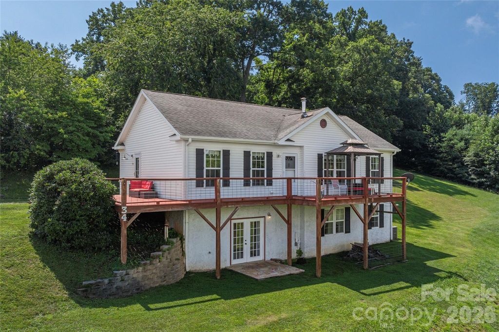 34 Joy Hughes Lane, Leicester, NC 28748