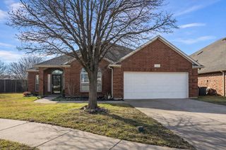 5701 Ozark Drive, Fort Worth, TX 76131