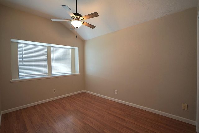 133 Cotton Drive, Lake Jackson, TX 77566