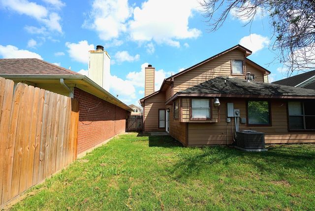 133 Cotton Drive, Lake Jackson, TX 77566