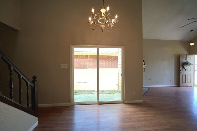 133 Cotton Drive, Lake Jackson, TX 77566